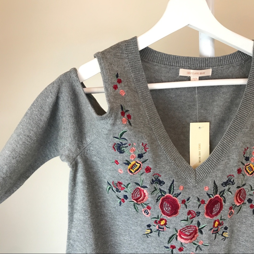 Cold shoulder embroidered sweater - Picture 3 of 6